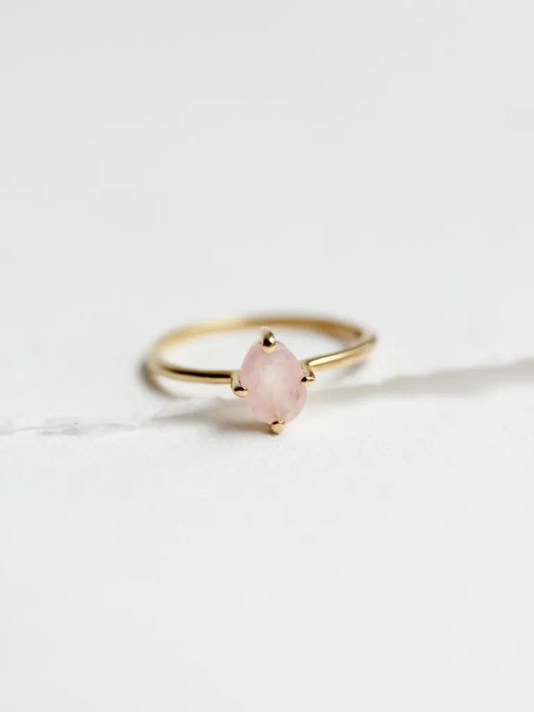 Ava Ring in Rose Quartz