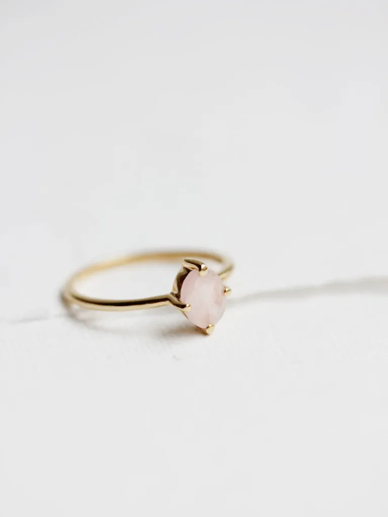 Ava Ring in Rose Quartz