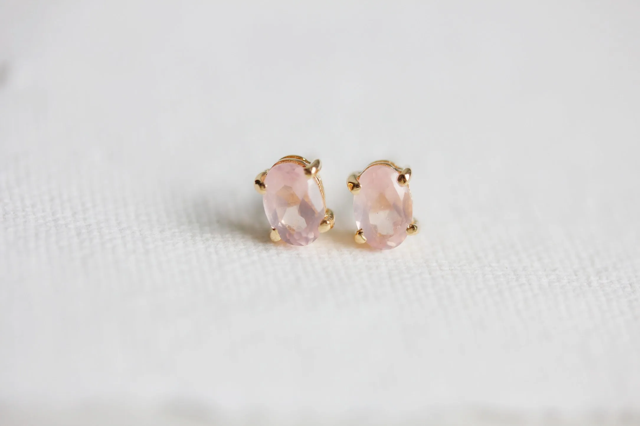 Ava Studs in Rose Quartz