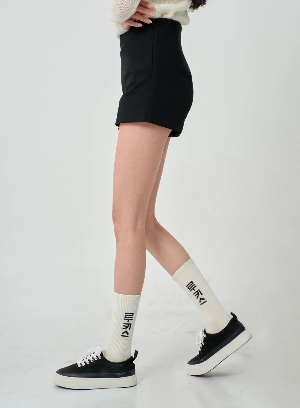 Lewkiss Korean Lettering Socks IO19