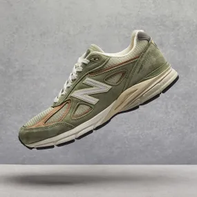 New Balance 990v4 Shoes