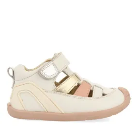 OFF-WHITE LEATHER BABY SANDALS IN CRAB STYLE WITH METALLIC DETAILS